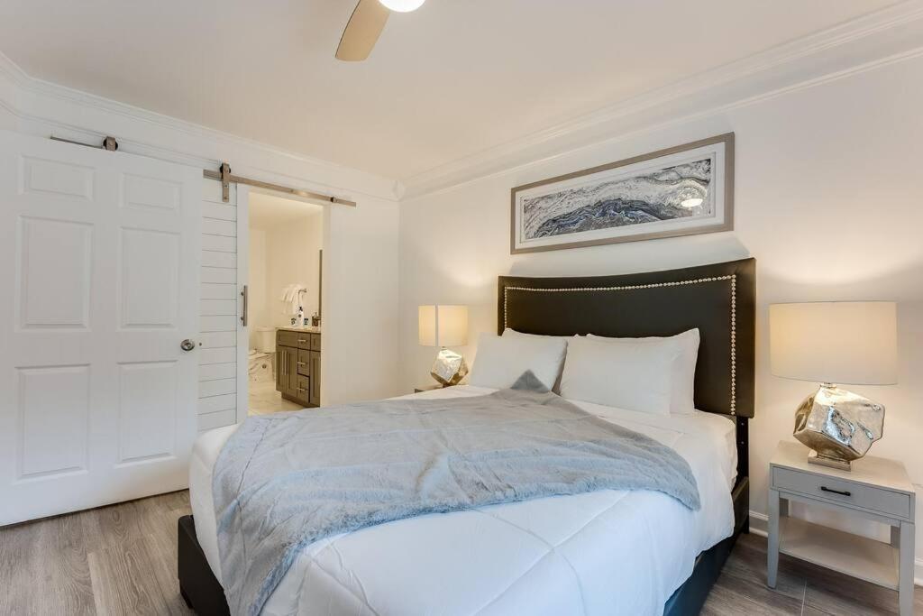 Luxury Atlanta Home - Self Check-In Pet Friendly Free Parking Экстерьер фото