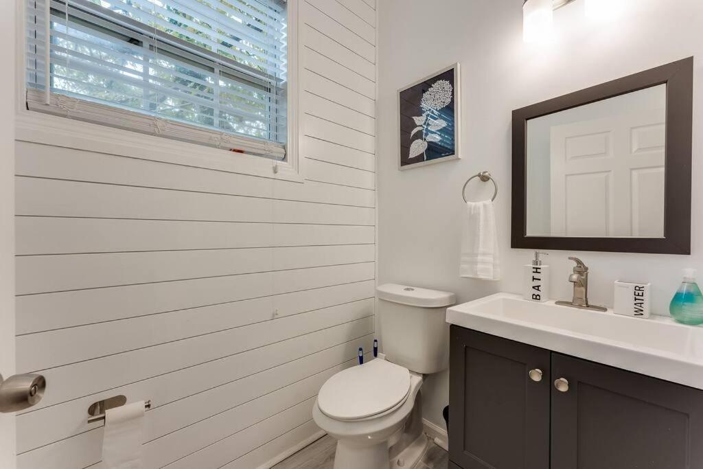 Luxury Atlanta Home - Self Check-In Pet Friendly Free Parking Экстерьер фото