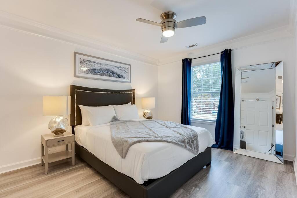 Luxury Atlanta Home - Self Check-In Pet Friendly Free Parking Экстерьер фото
