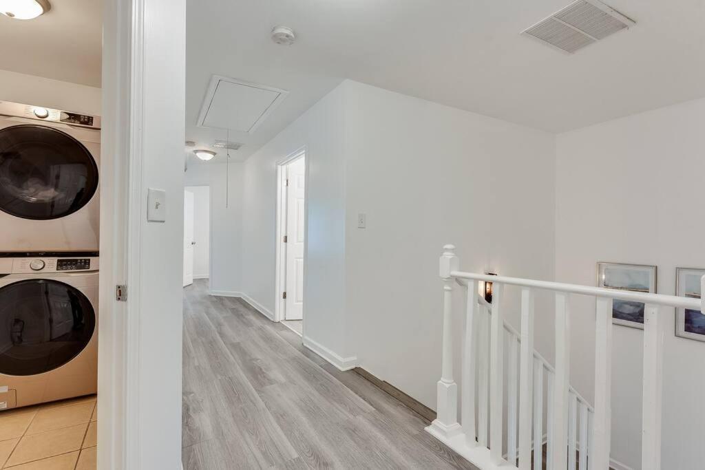 Luxury Atlanta Home - Self Check-In Pet Friendly Free Parking Экстерьер фото