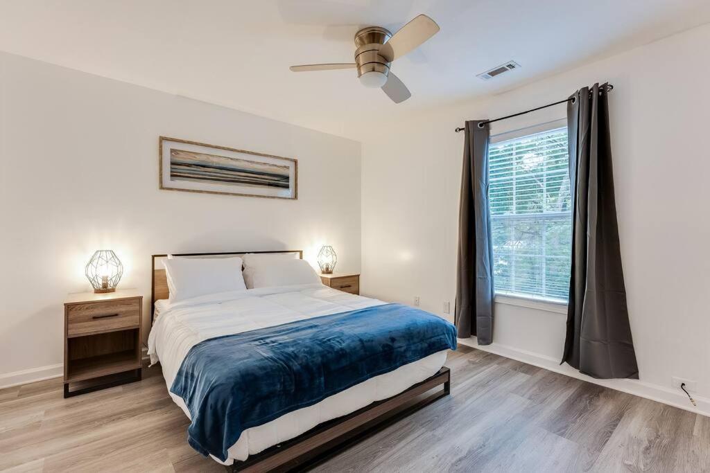 Luxury Atlanta Home - Self Check-In Pet Friendly Free Parking Экстерьер фото